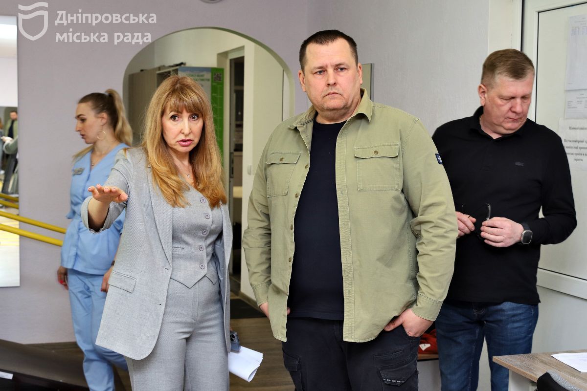 Філатов оглянув оновлений 9-й медцентр на лівому березі Дніпра Філатов оглянув оновлений 9-й медцентр на лівому березі Дніпра