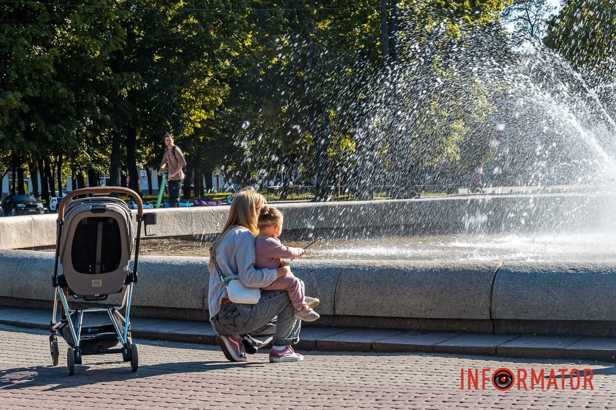 часов вчерашних ненастных.