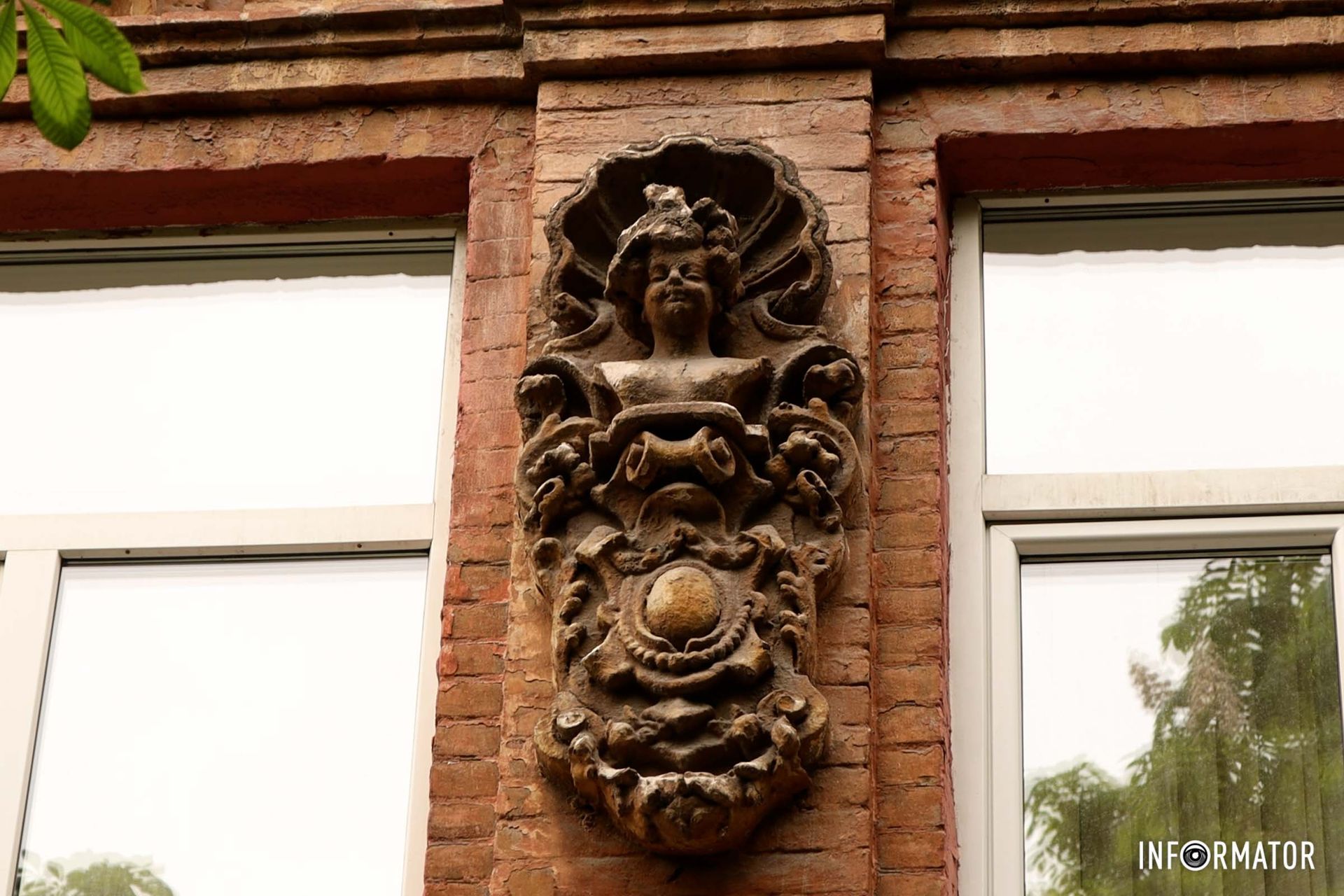 Лепнина дома Лепнина дома