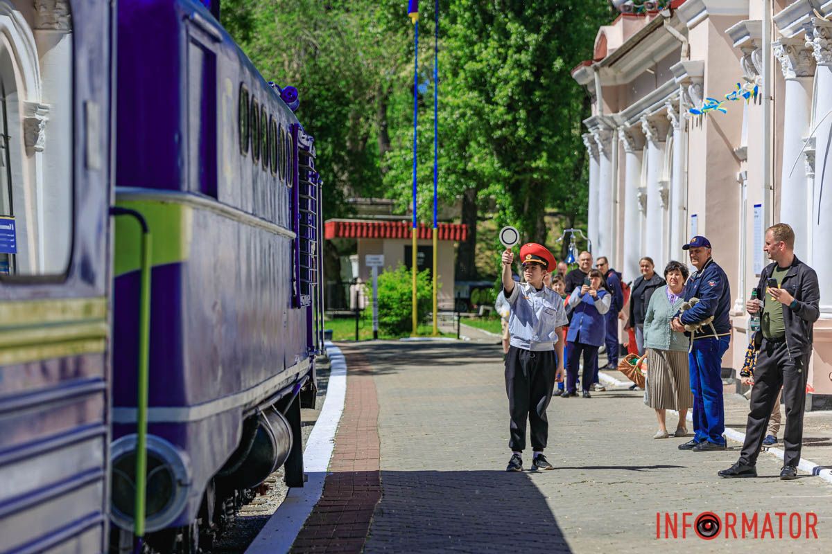 В мае железная дорога будет работать с 10:00 до 18:00 В мае железная дорога будет работать с 10:00 до 18:00