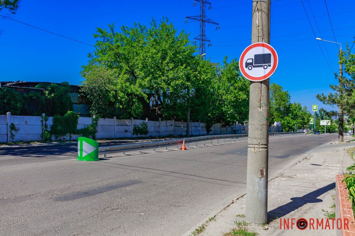 Брус будуть встановлювати від проспекту Праці і до повороту на житловий масив Сокіл Брус будуть встановлювати від проспекту Праці і до повороту на житловий масив Сокіл