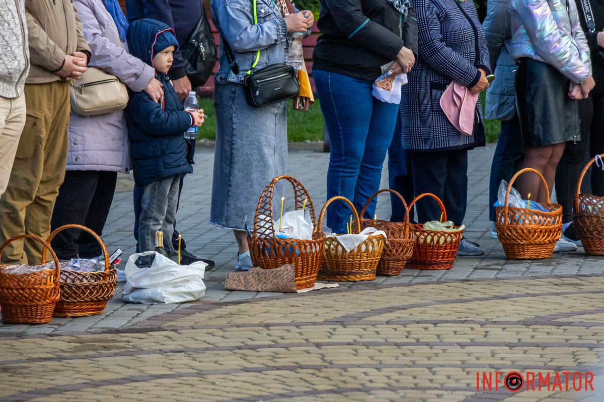 А на весну він умився, 