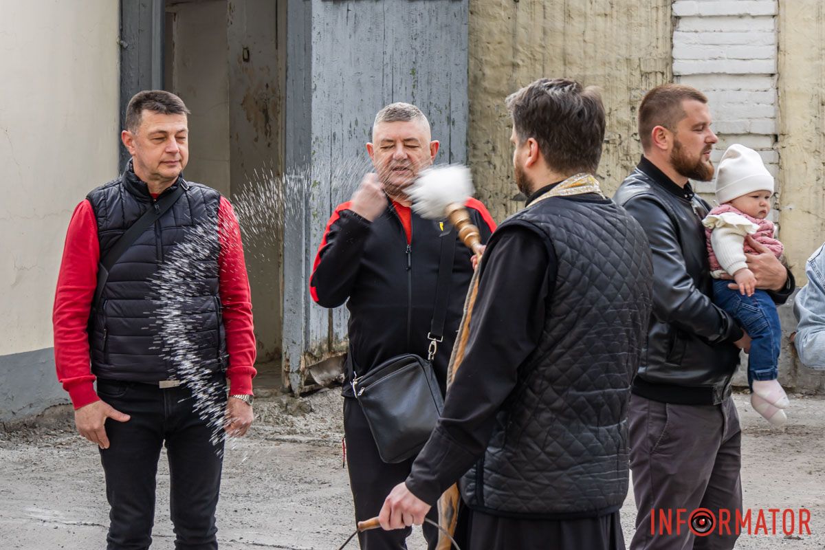 Засіяло сонце ясно!