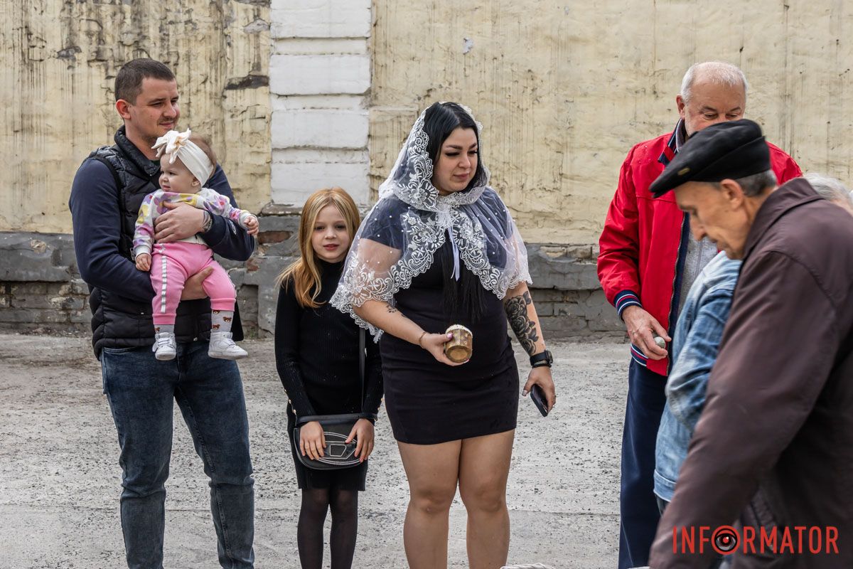 Стало нам свячене все.