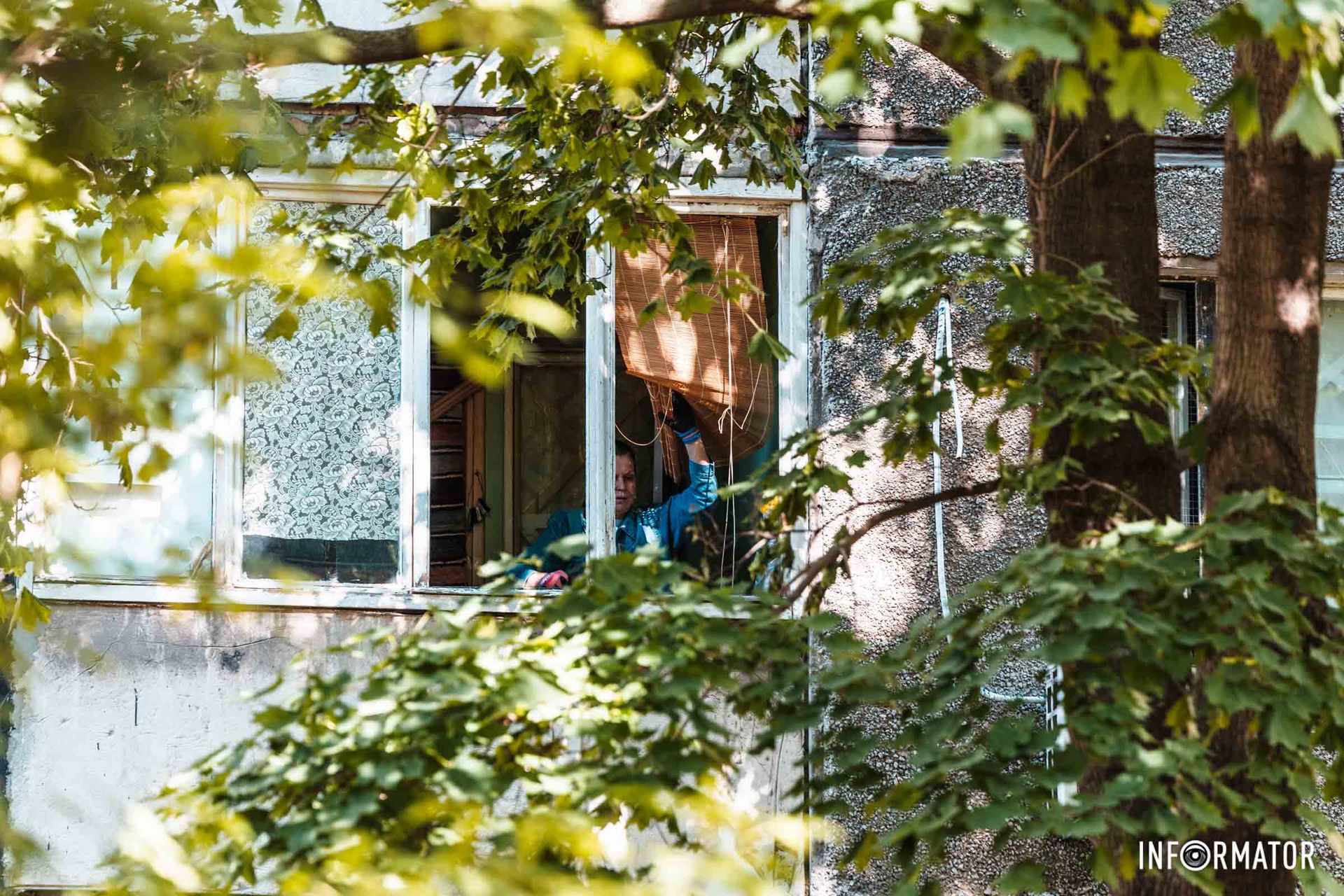 Истерзанная многоэтажка