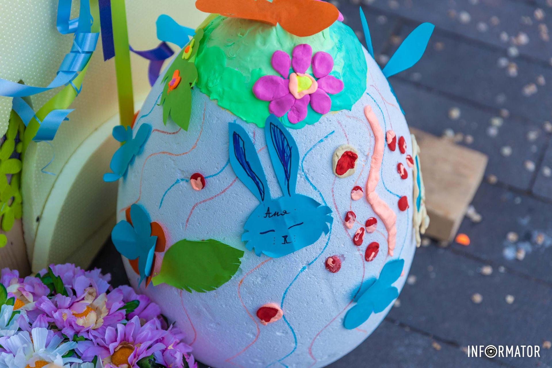 Приходять робити пам'ятні знімки Приходять робити пам'ятні знімки