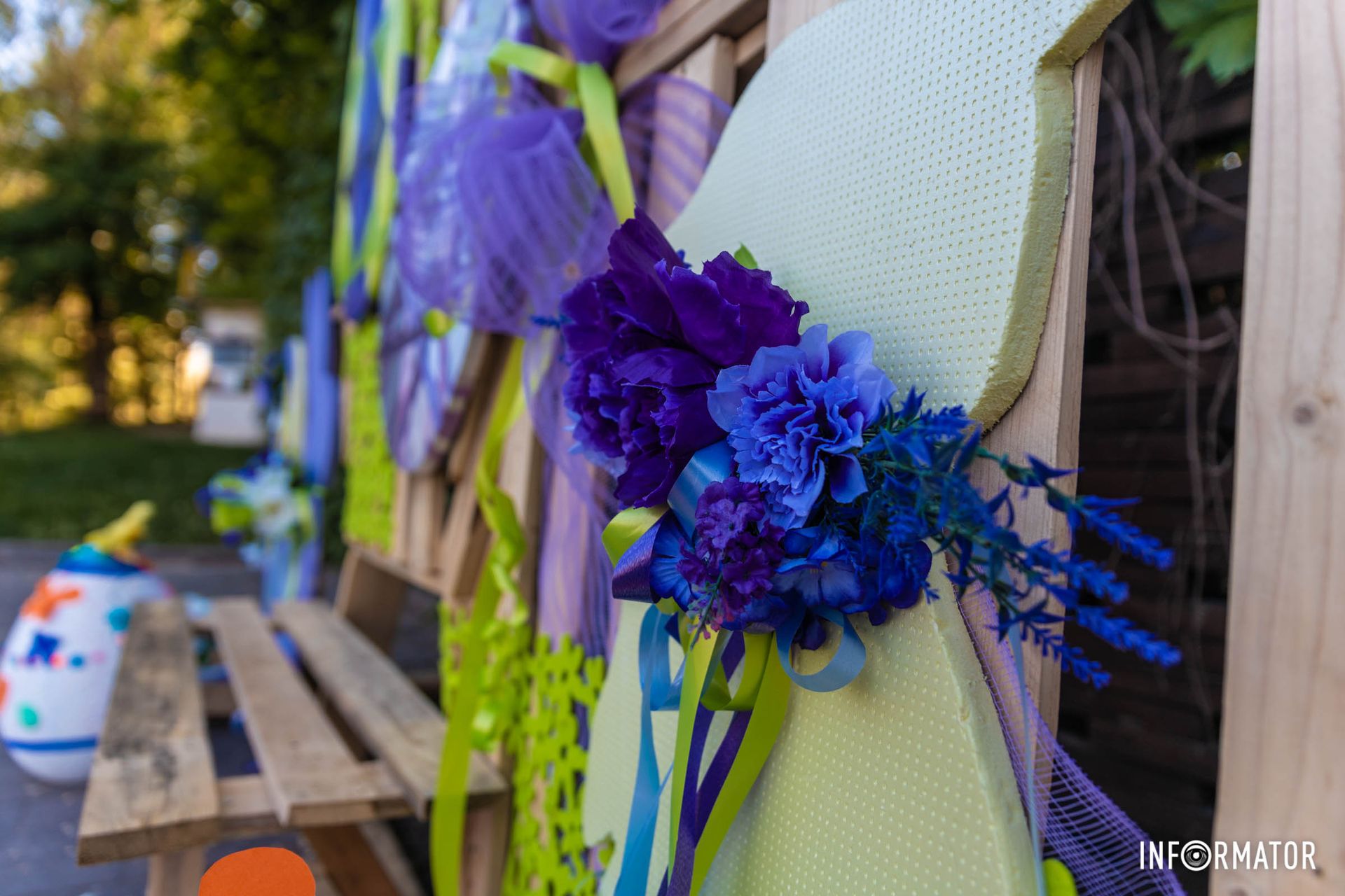 Фотозона стоїть неподалік зірки Фотозона стоїть неподалік зірки