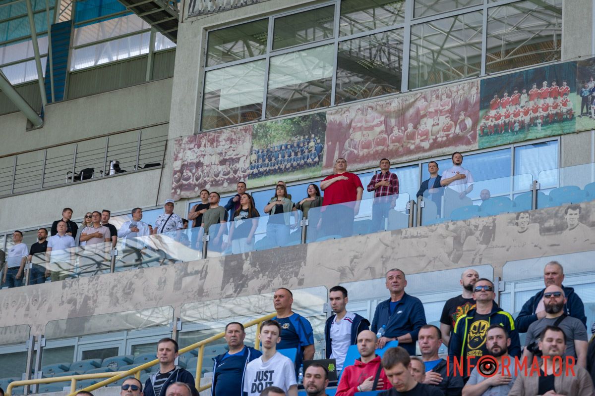 У червоному - нардеп Юрій Корявченков, він же "Юзік"