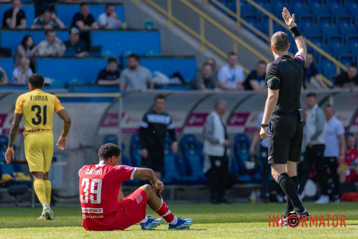 Захисник "Кривбасу" Сантіні травмувався