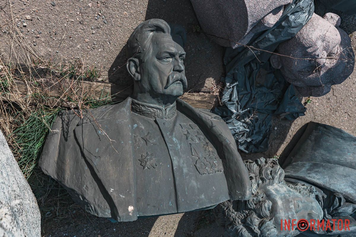 Демонтированный памятник генерал-майору НКВД Алексею Федорову Демонтированный памятник генерал-майору НКВД Алексею Федорову