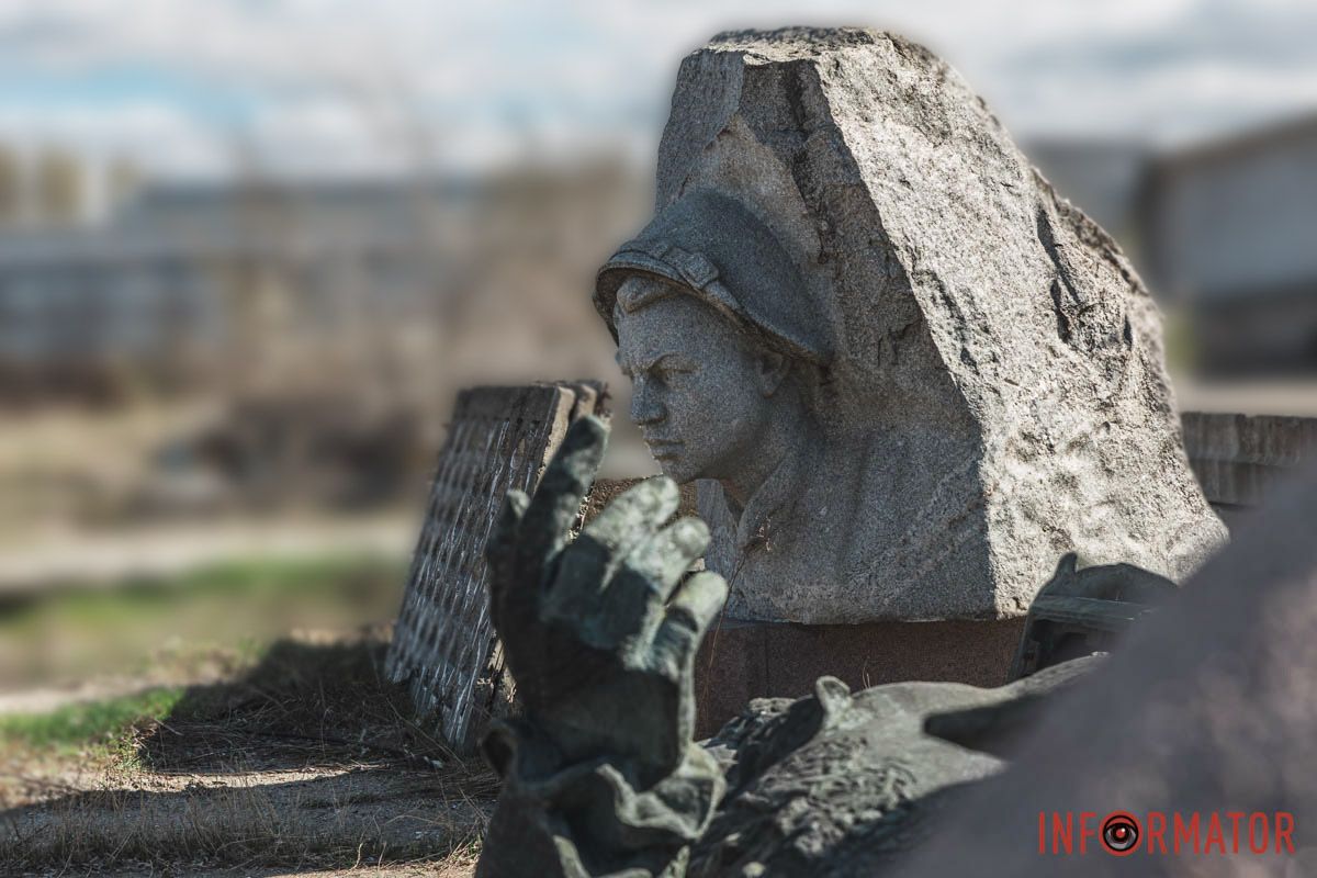 Эта скульптура стояла на Соборной площади Эта скульптура стояла на Соборной площади