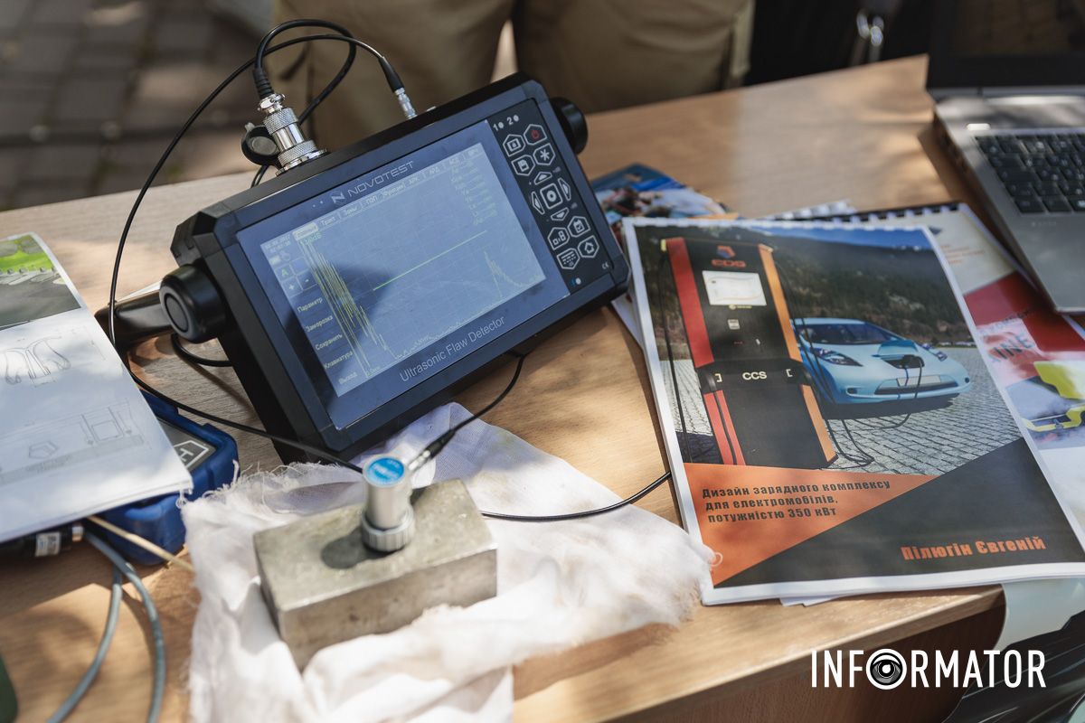 За технологіями майбутнє 