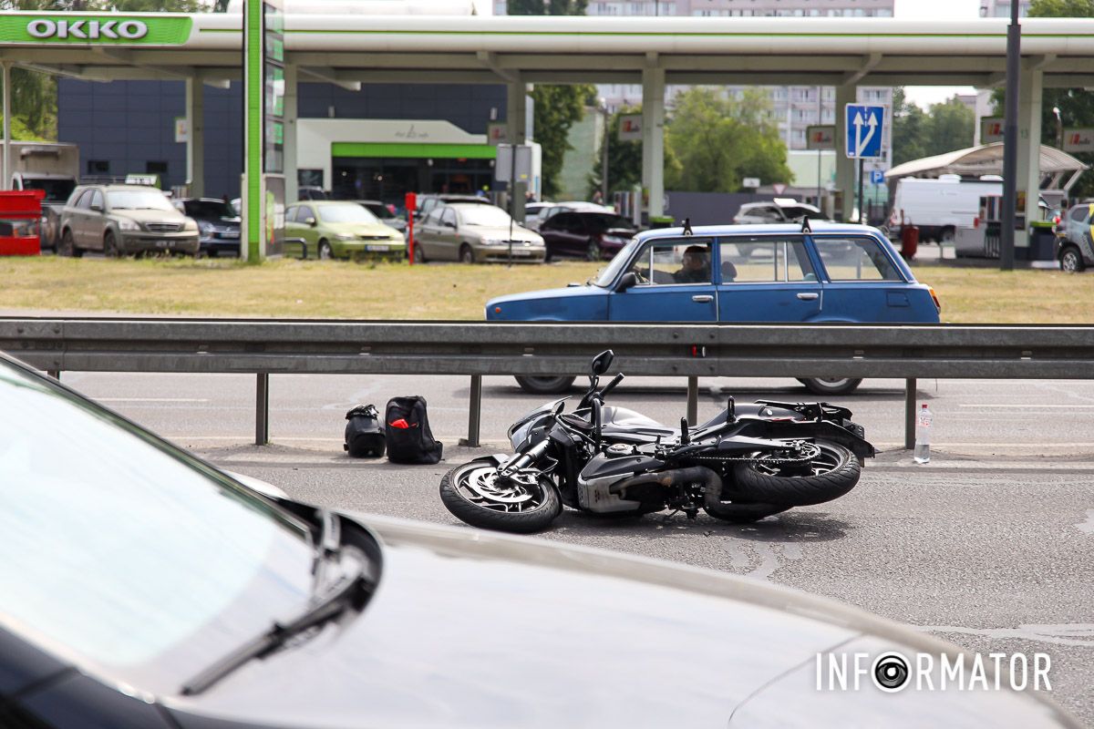 Дотримуйтесь ПДР