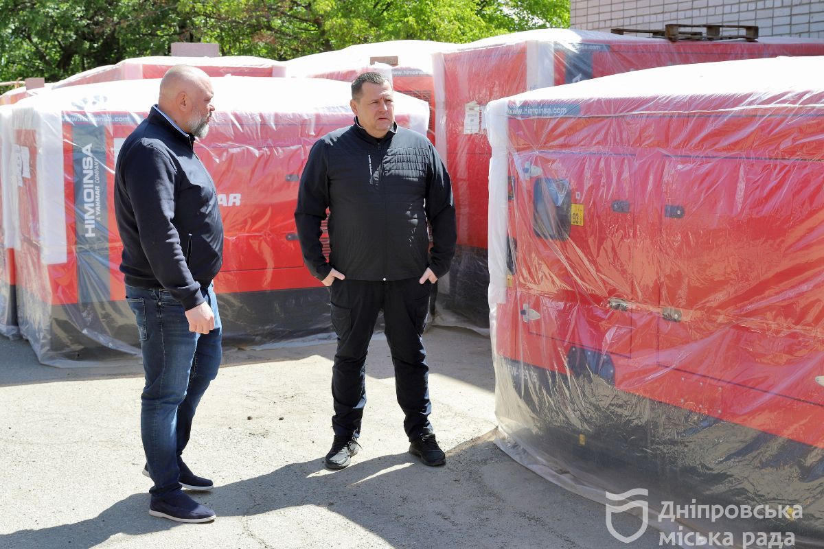 Більшість на 100 кВт, утім серед них є і дуже потужні пристрої — по 1 мВт Більшість на 100 кВт, утім серед них є і дуже потужні пристрої — по 1 мВт