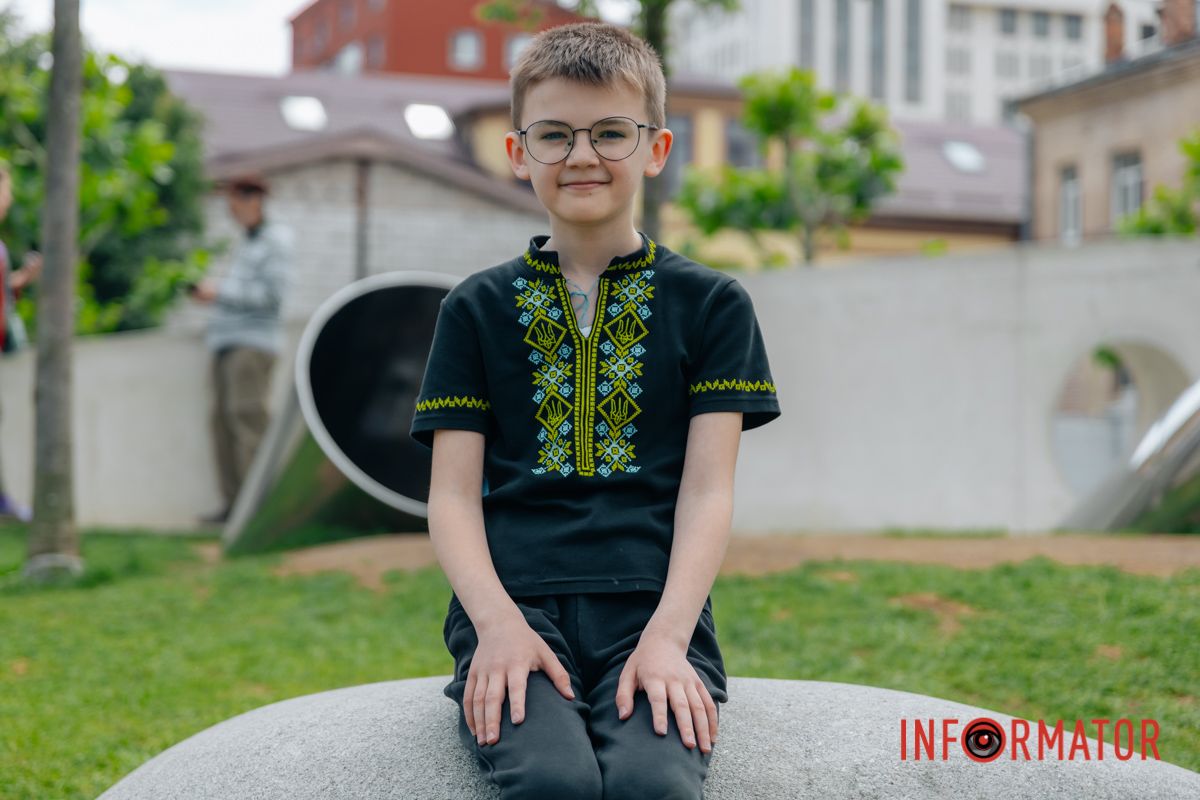 От беды в пути детей защищали.