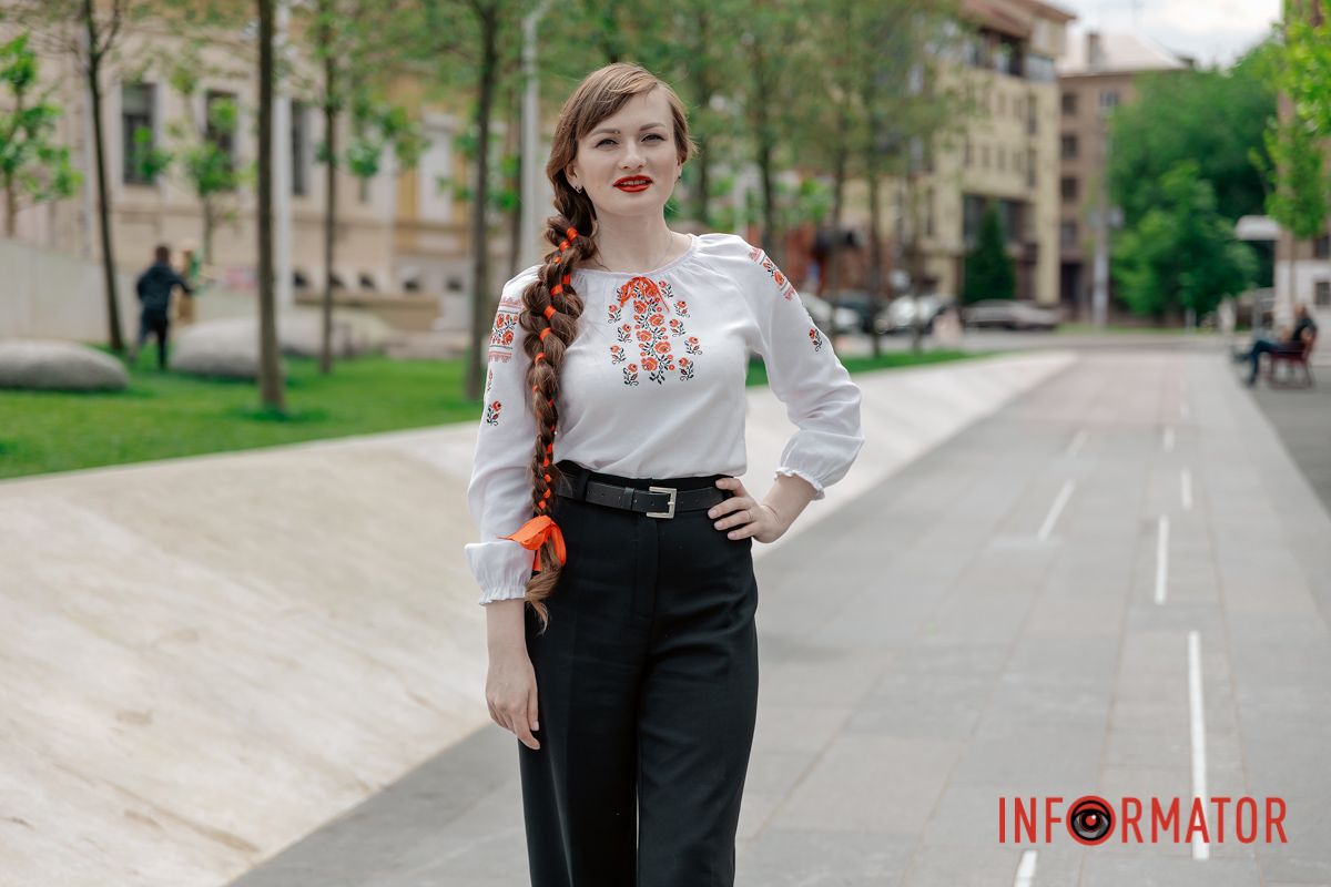 А веселые люди от красоты радовались