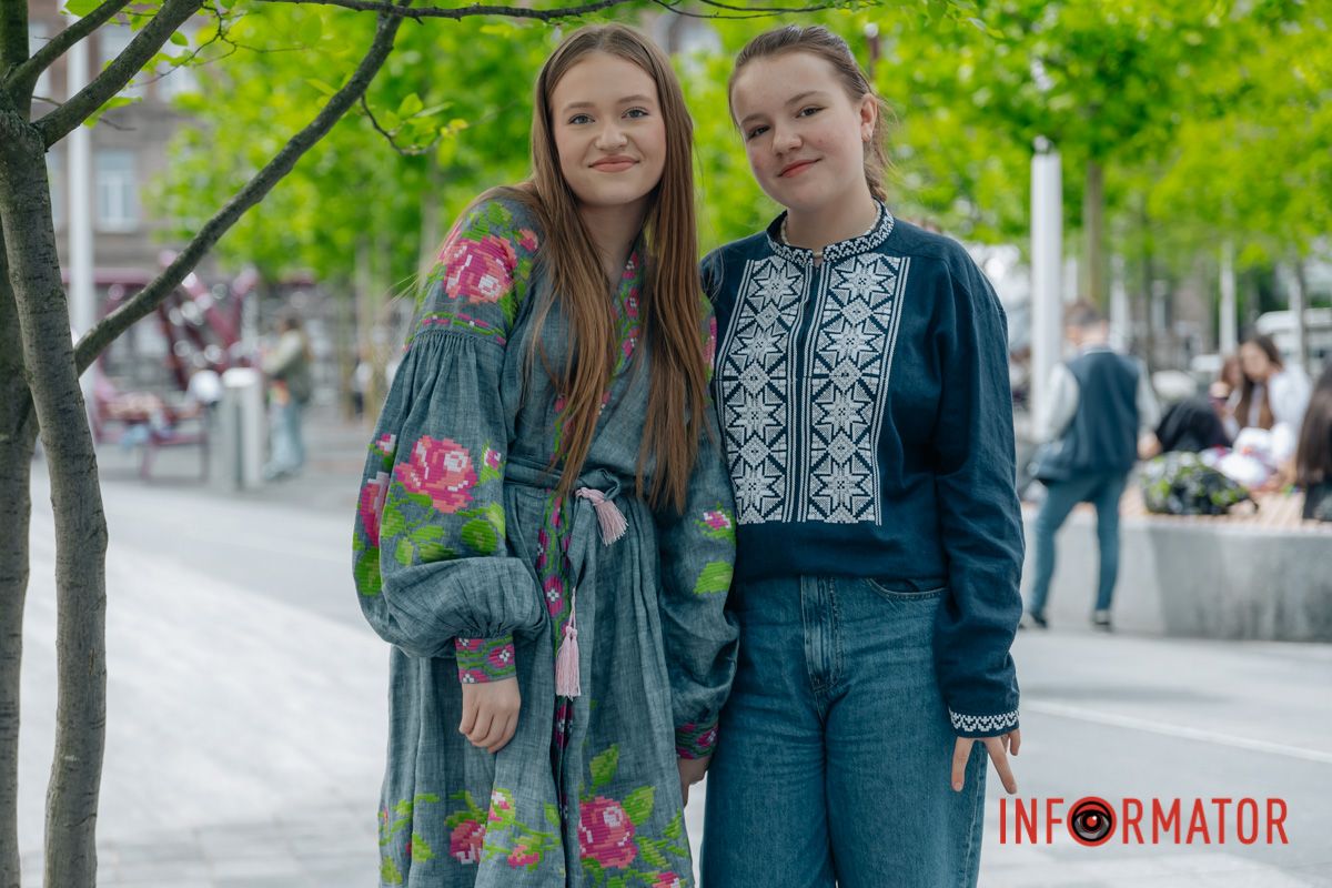 Чтобы были счастливы дочки и сынишки.