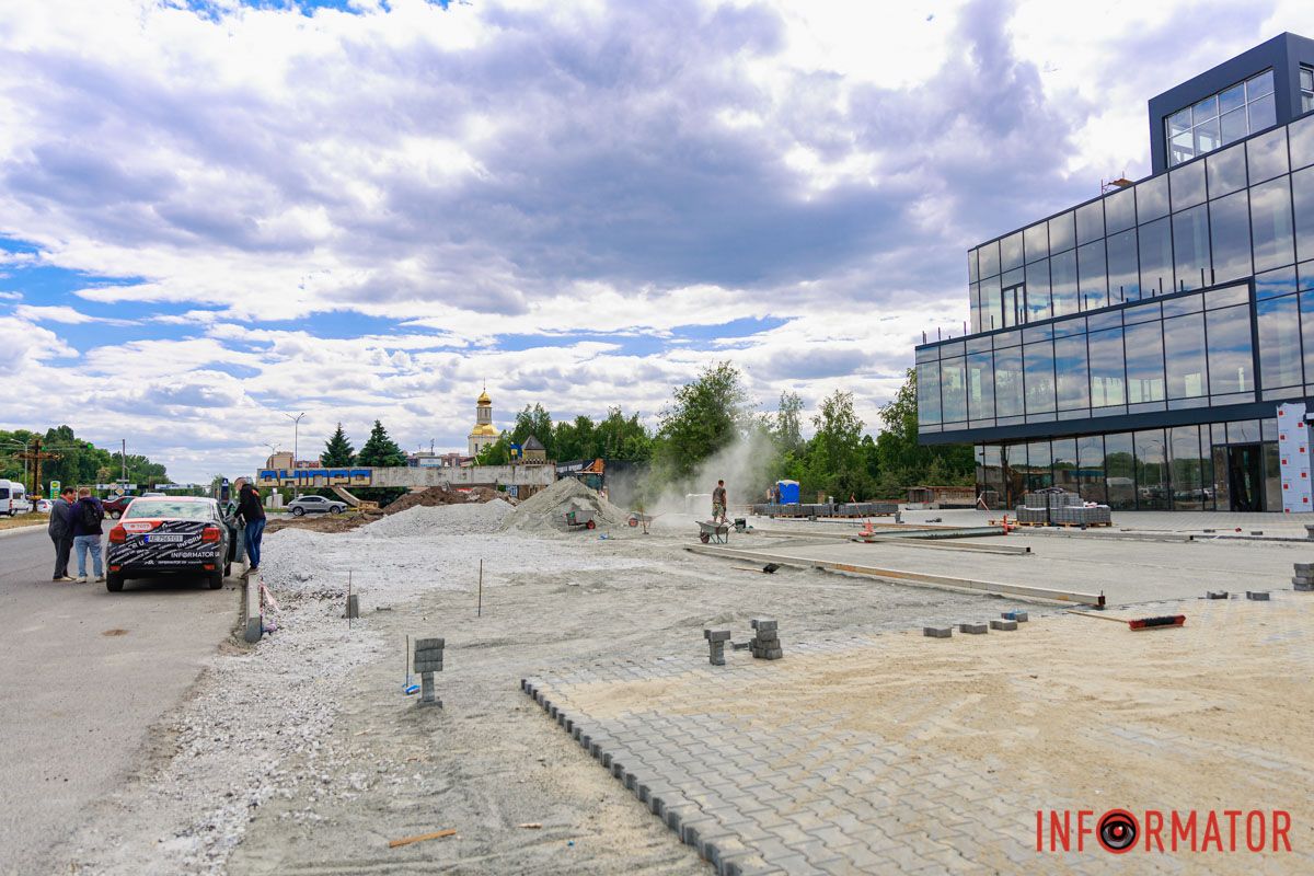 У Дніпрі збираються демонтувати стелу з написом “Дніпро”