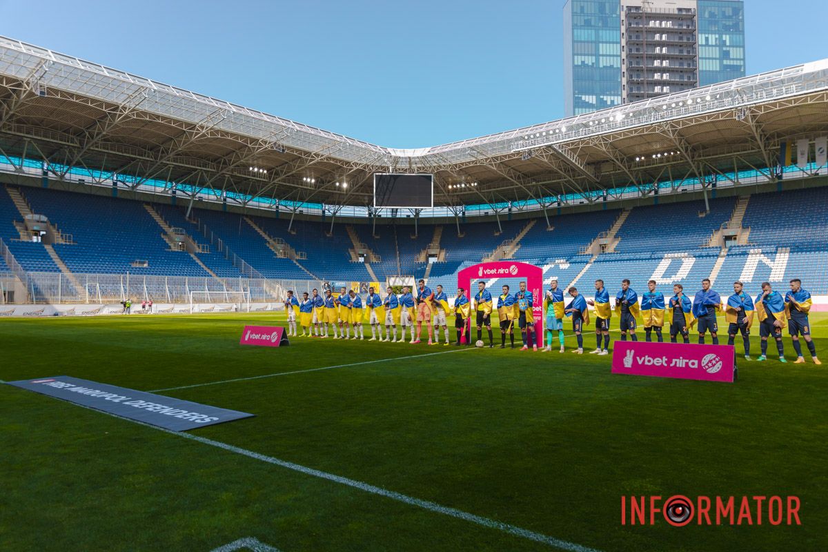 СК “Дніпро-1” зіграв внічию з “Шахтарем” СК “Дніпро-1” зіграв внічию з “Шахтарем”