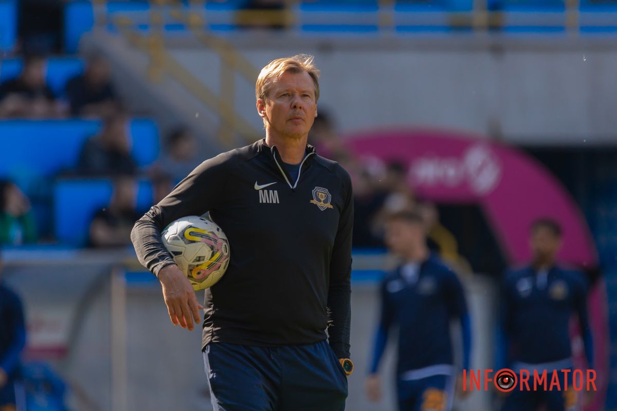 Микола Медін, тренер воротарів СК "Дніпро-1" Микола Медін, тренер воротарів СК "Дніпро-1"