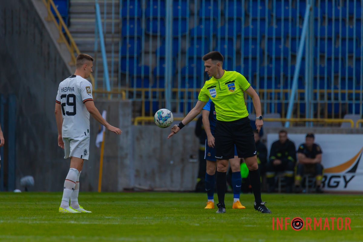 Арбітр - Денис Шурман Арбітр - Денис Шурман