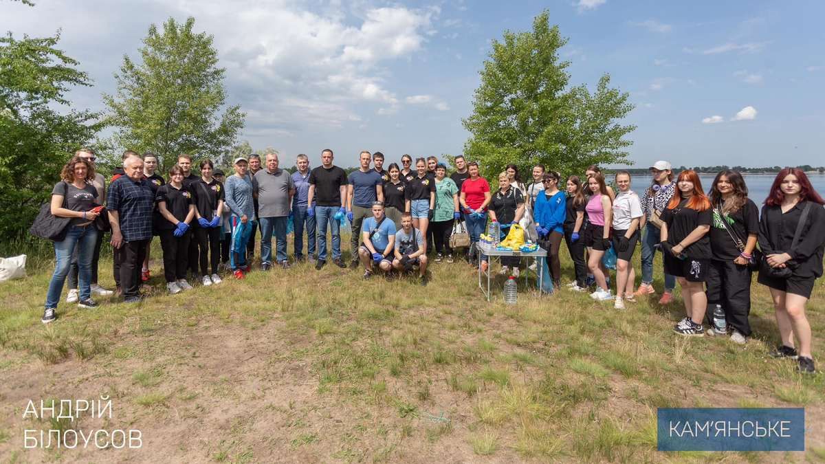 Никаких заборов, ограждений или платных пляжей: в Каменском убрали Вороний остров