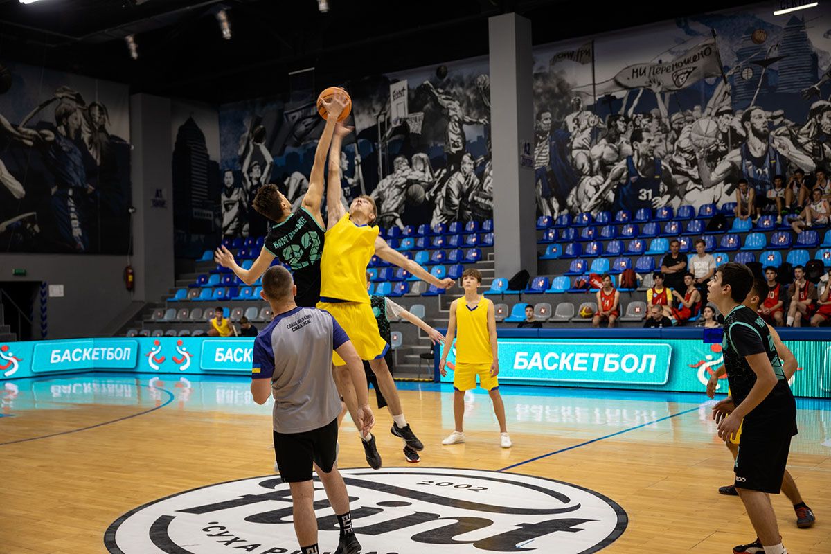 Областной этап «Всеукраинских школьных лег бок о бок» Областной этап «Всеукраинских школьных лег бок о бок»