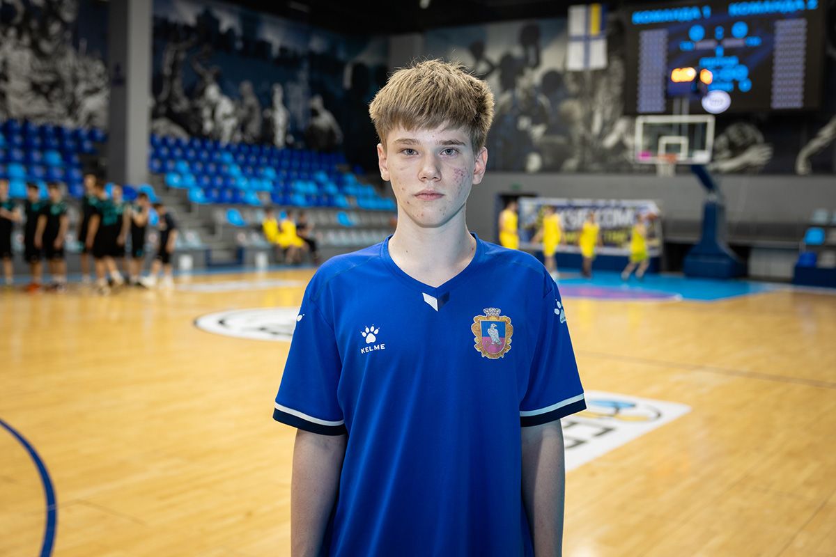 Тимур из Перещепиного Тимур из Перещепиного