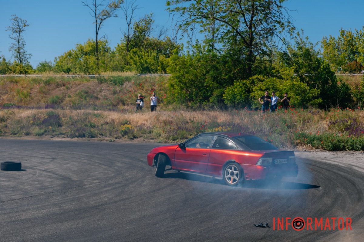 Calibra в повороте Calibra в повороте