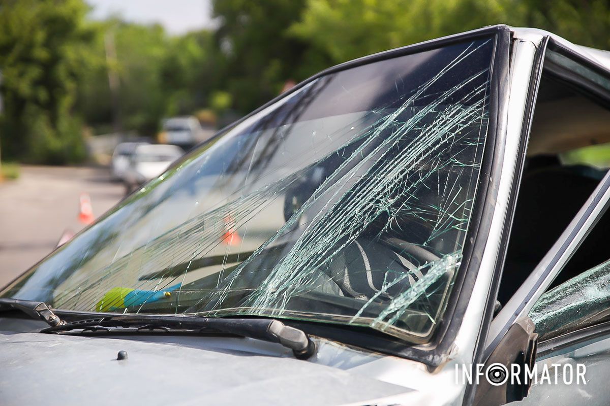 Об этом сообщает Информатор с места происшествия Об этом сообщает Информатор с места происшествия