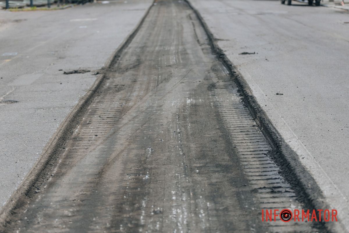 Часть асфальтного покрытия была демонтирована