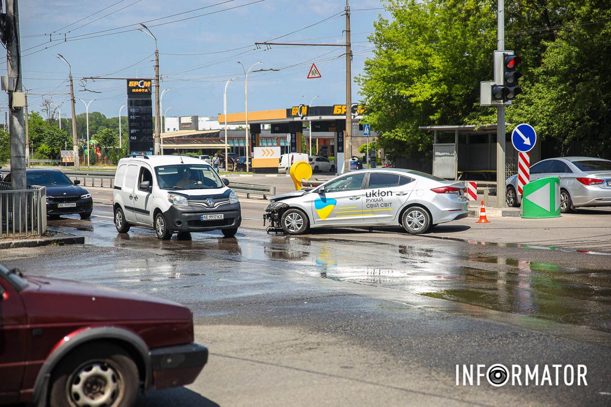 Водій таксі повертав на вулицю Генерала Пушкіна Водій таксі повертав на вулицю Генерала Пушкіна