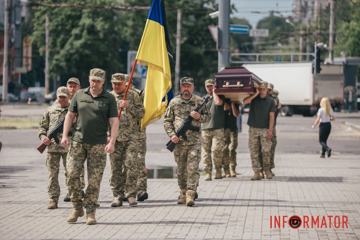 5 червня у Дніпрі попрощались з Денисом Капітуровим, громадським діячем та воїном.