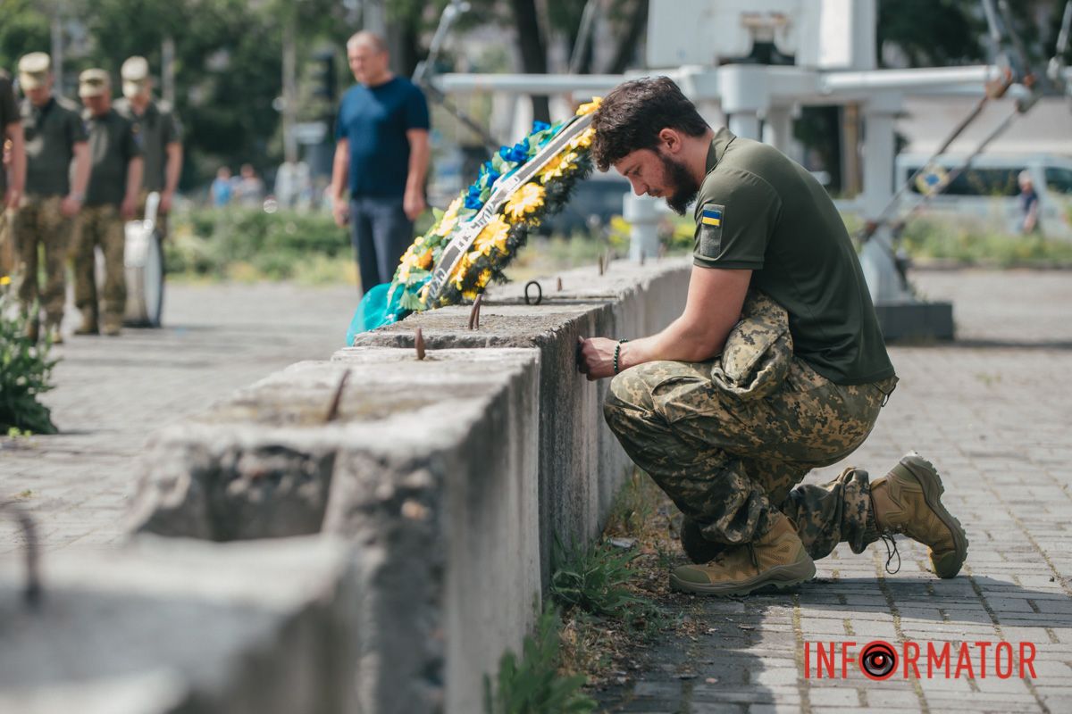 На церемонії грав оркестр