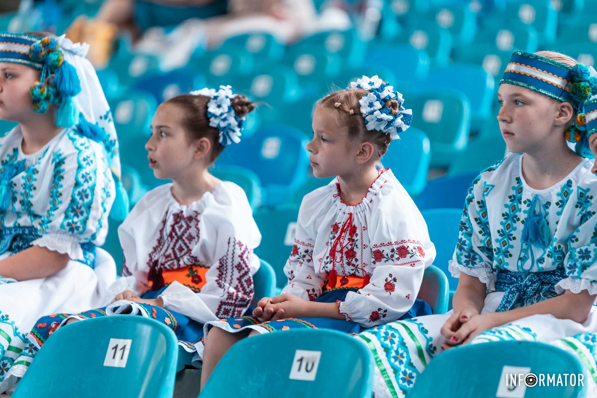 Підтримують інших