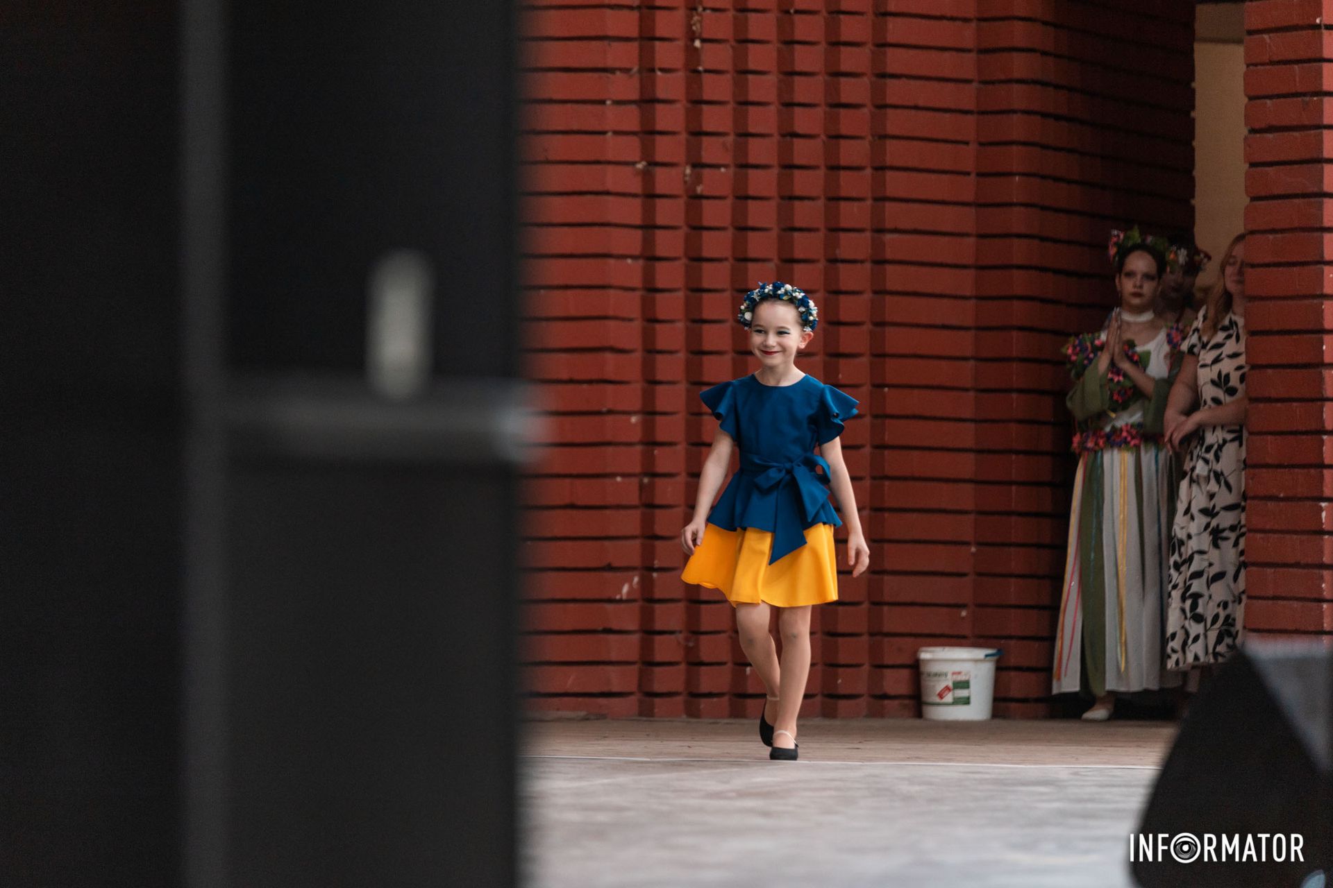 Виконавиця пісні 