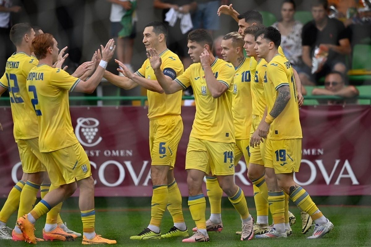 Украина победила Молдову со счетом 4:0 Украина победила Молдову со счетом 4:0