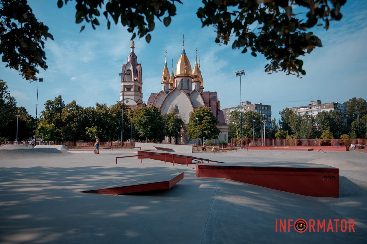 Здесь виден храм