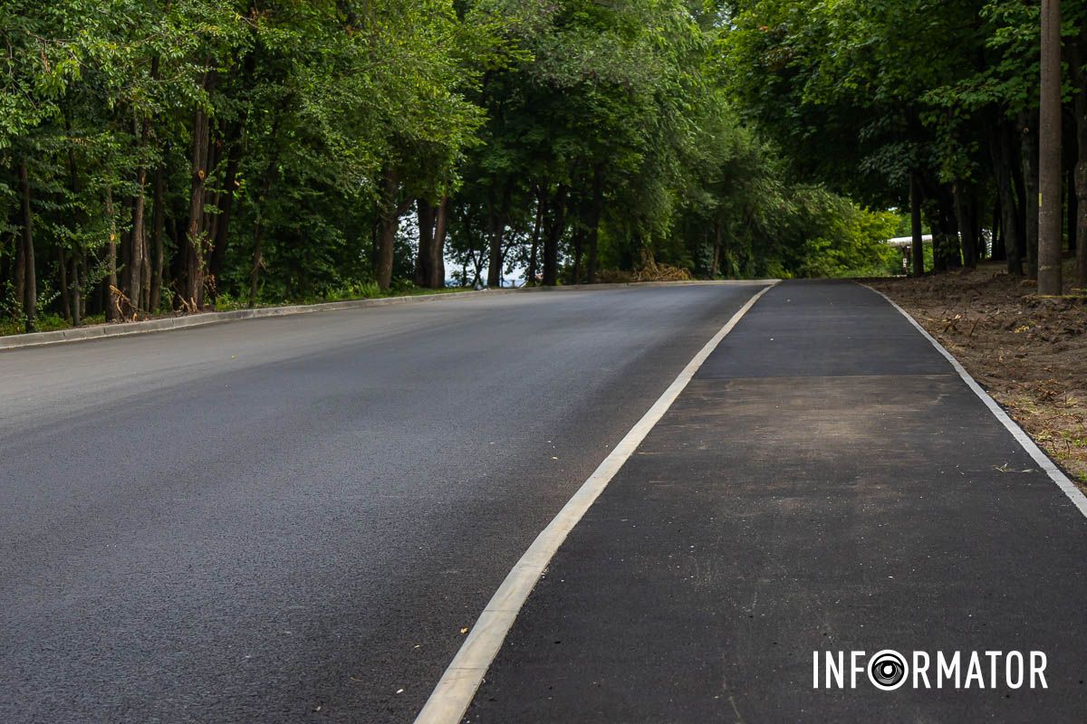 Відремонтована ділянка дороги
