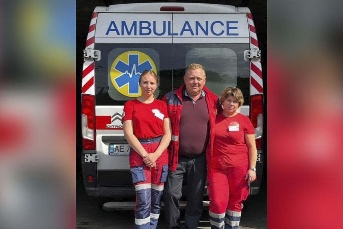 Бригада медиків, яка рятувала дитину 