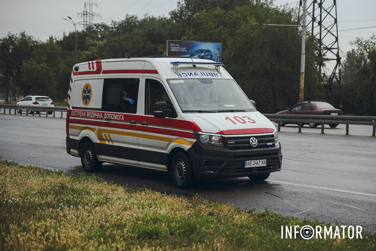 Керманича та пасажирку відвезли у лікарню