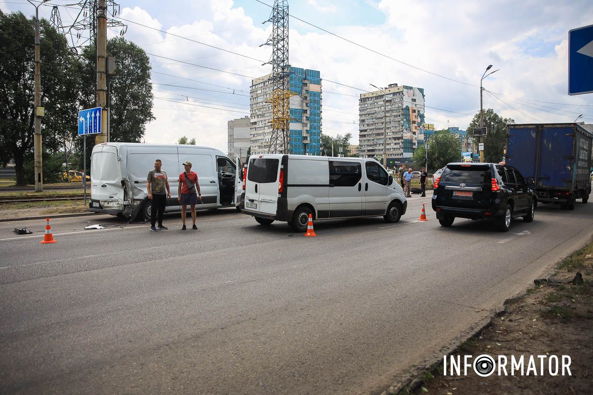 Аварія за участі 4 автівок Аварія за участі 4 автівок