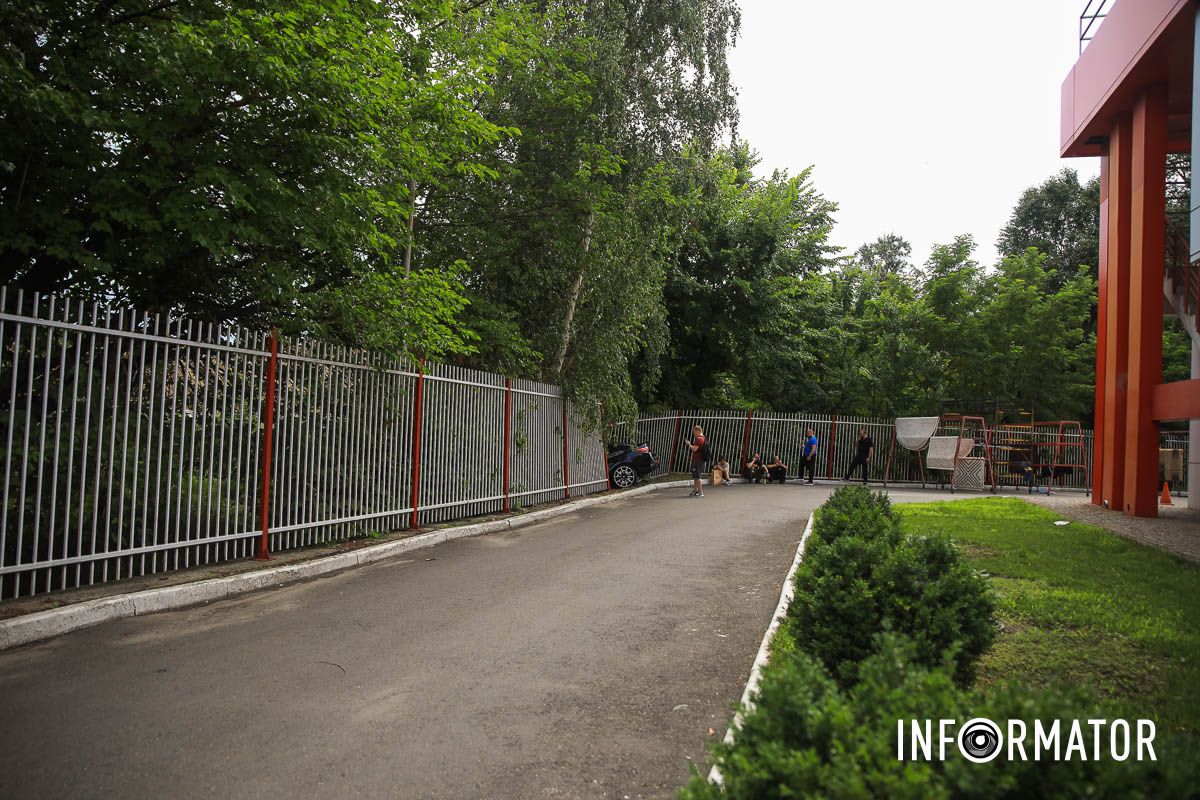 Власникам зателефонував мийник та сказав, що він розбив машину Власникам зателефонував мийник та сказав, що він розбив машину