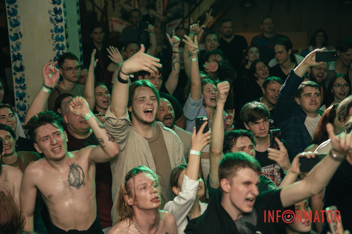 Ти мій вибух дофаміну, ти мій вкид окситоцину Ти мій вибух дофаміну, ти мій вкид окситоцину