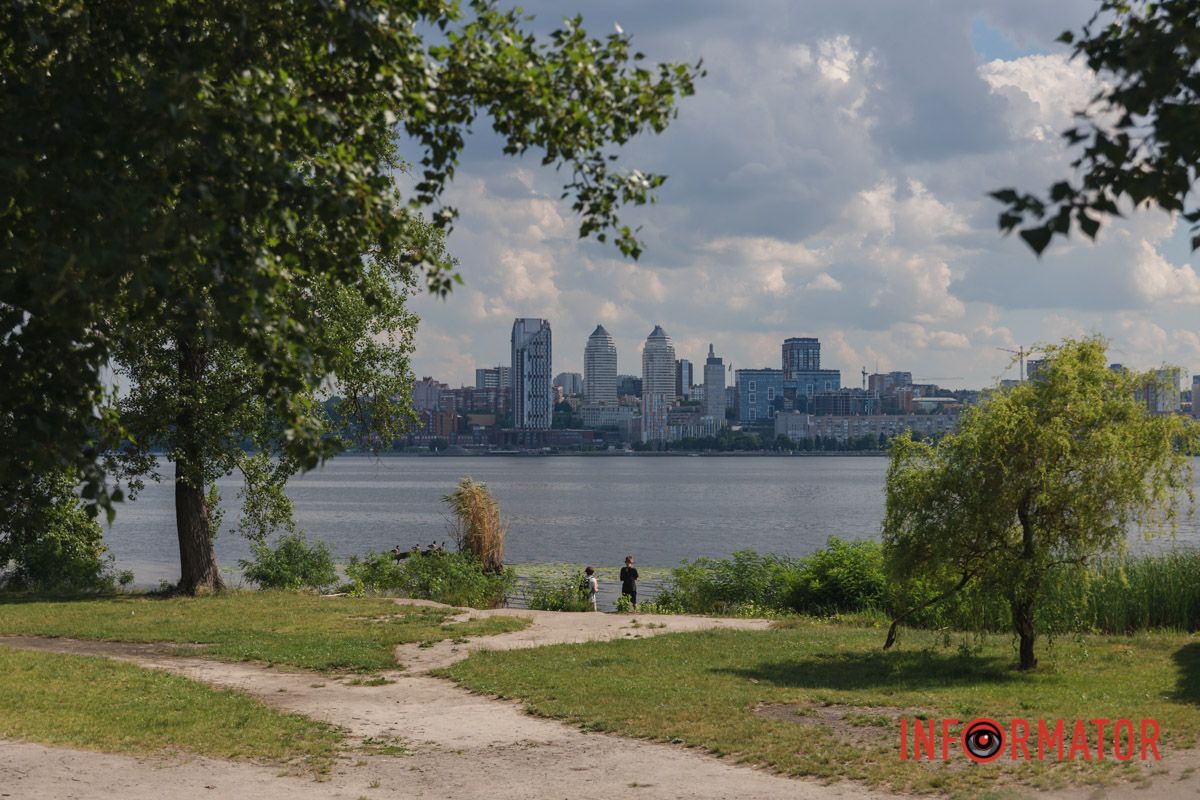Далі зайчик-сіромашка 