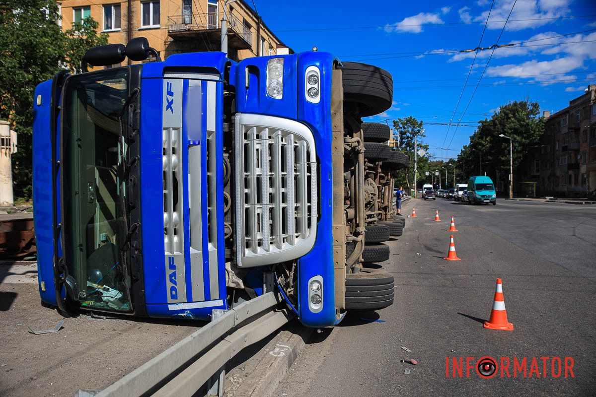 На месте работают полицейские На месте работают полицейские