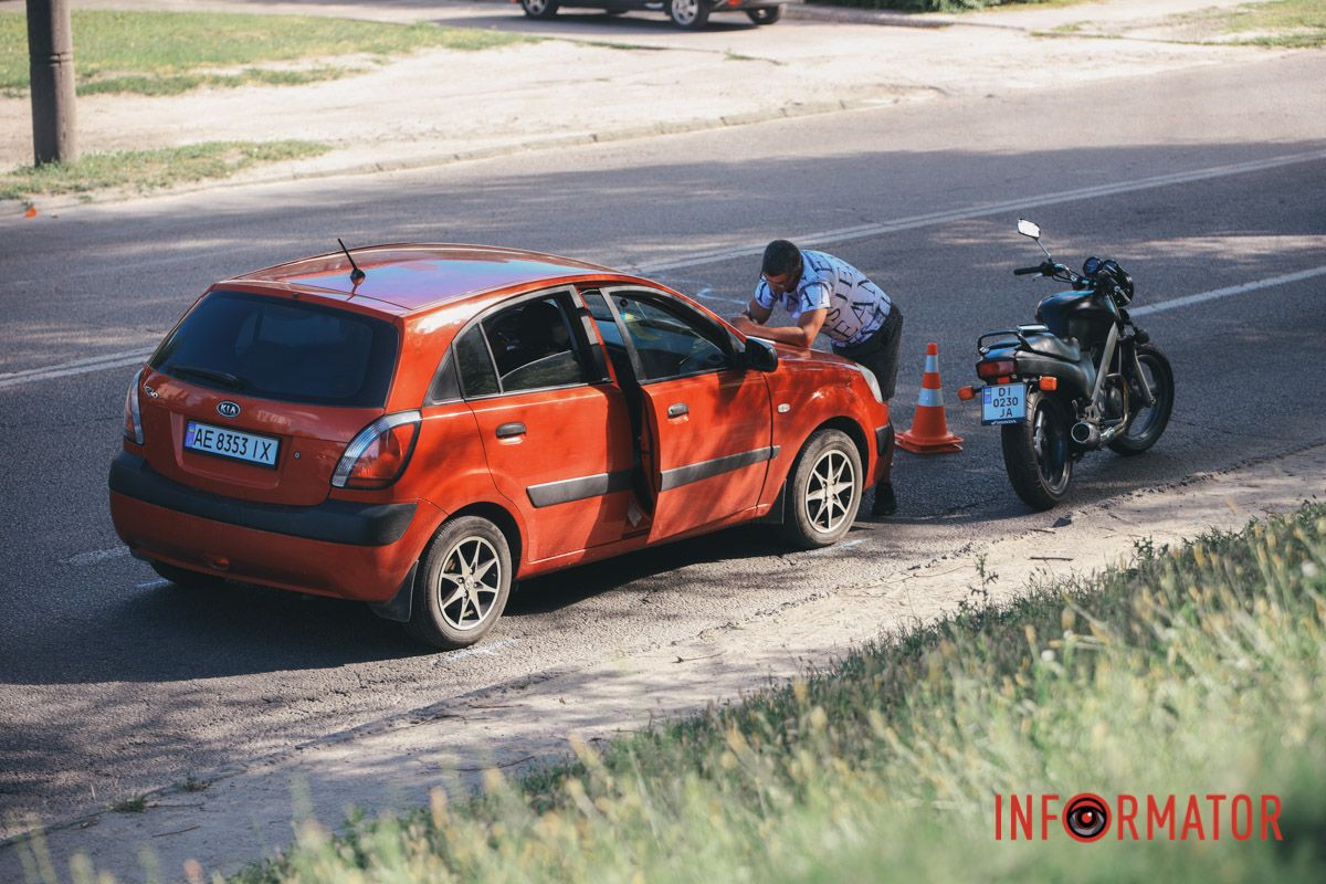 Столкнулись Kia и мотоциклист