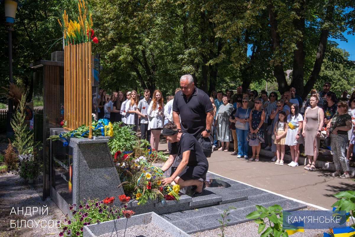 Мемориал под названием «Тем, кто будет жить вечно…» Мемориал под названием «Тем, кто будет жить вечно…»