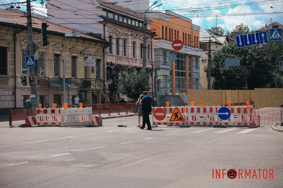 Тимчасово скасовано зупинку “вулиця Князя Володимира Великого”.