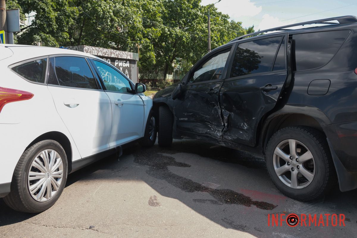 ДТП на перехресті проспекту Петра Калнишевського та вулиці Батумської 